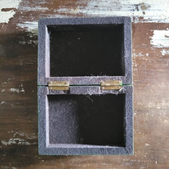 Aquarian Tarot Three Of Cups Wooden Storage Box With Green Finish - Picture 9 of 10